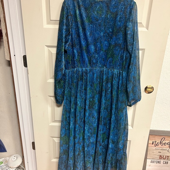 Isaac Mizahi Ladies size 1x blue green twist front dress - Picture 9 of 9